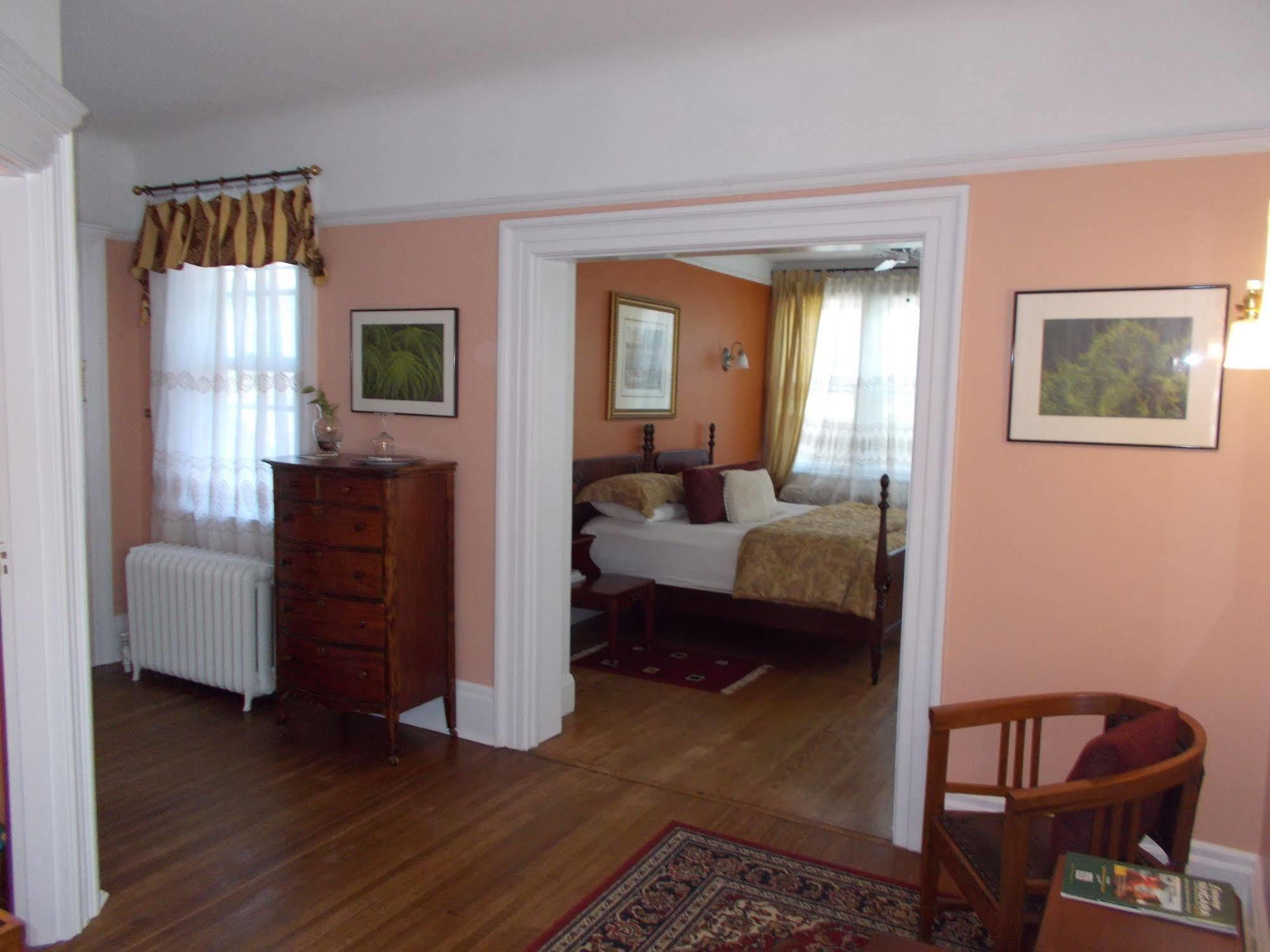 Springbank House Inn Sainte-Catherine Zewnętrze zdjęcie