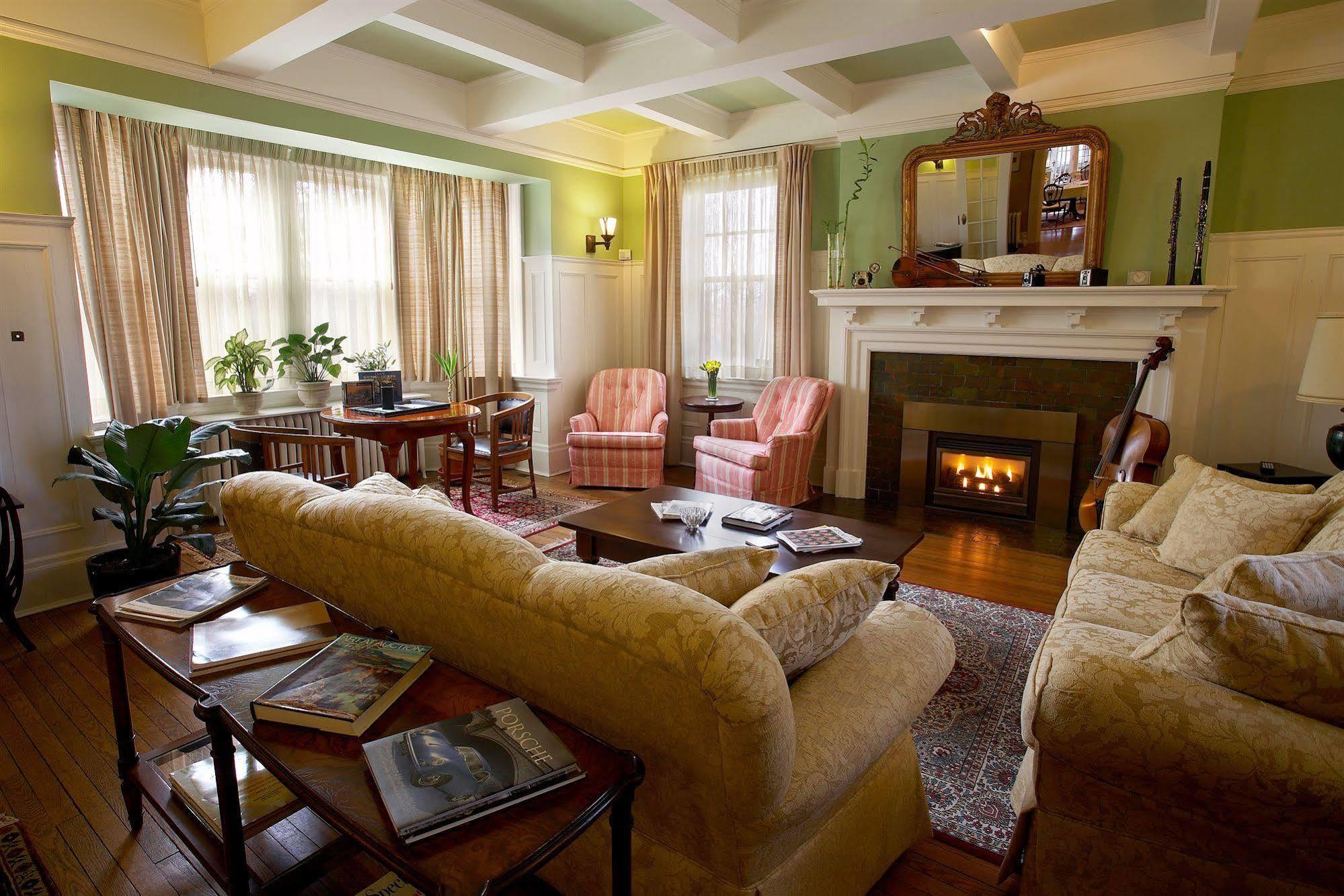 Springbank House Inn Sainte-Catherine Zewnętrze zdjęcie